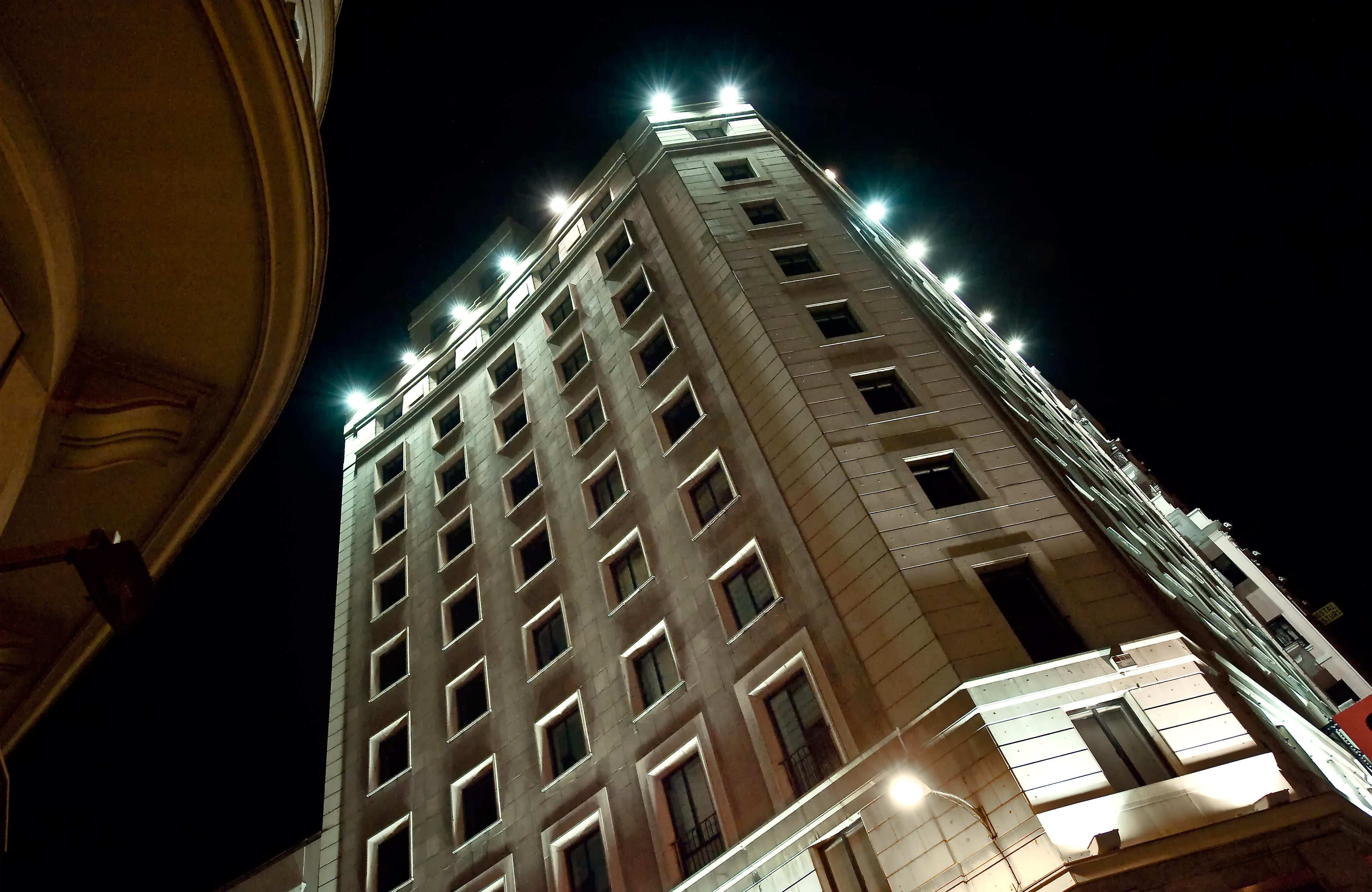 Vincci Via - 66 Hotel Madrid Exterior photo