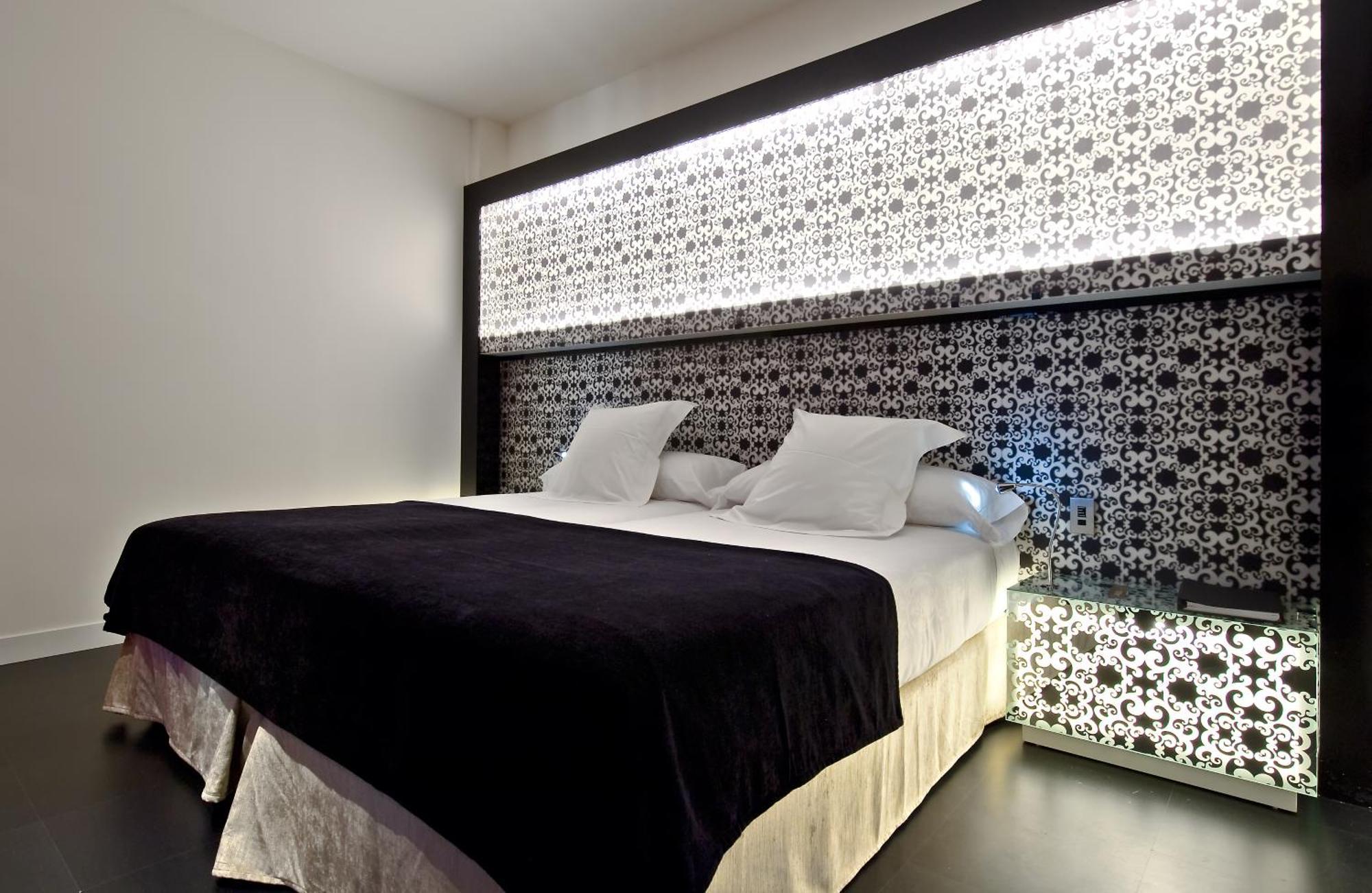 Vincci Via - 66 Hotel Madrid Exterior photo